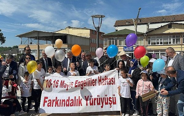 Kandıra Belediye Başkanı Erol Ölmez, 10-16 Mayıs Engelliler Haftası dolayısıyla düzenlenen farkındalık yürüyüşüne katılarak engelliler için yürüdü – GÜNDEM