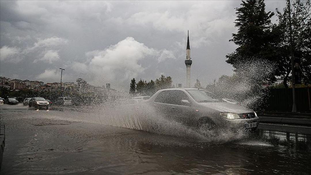 Hafta sonları planları yapanlara dikkat edin! Meteoroloji hissetti: Birçok ilde şiddetli yağış etkili olacak 3