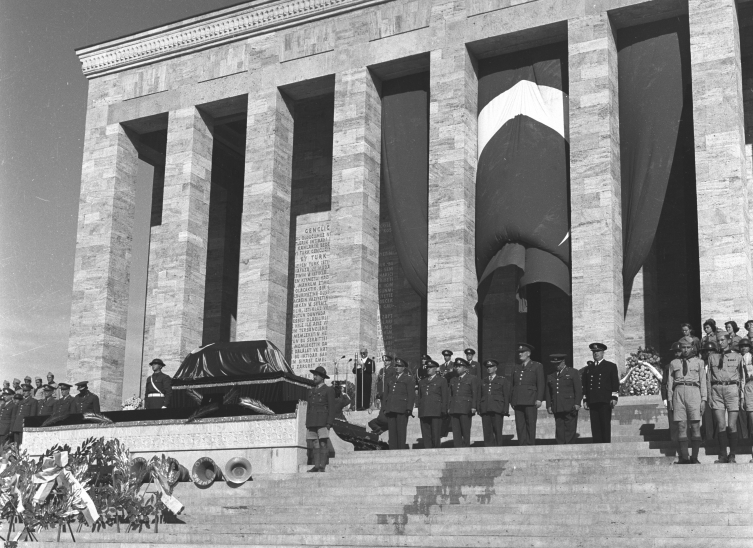 Cumhuriyet'imizin kurucusu Atatürk 87 yıl önce aramızdan ayrıldı