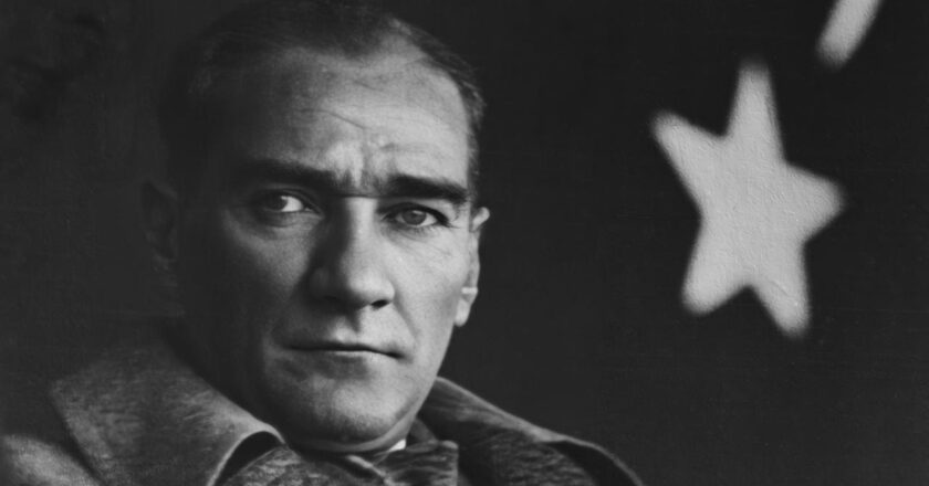 Cumhuriyet’imizin kurucusu Atatürk 87 yıl önce aramızdan ayrıldı