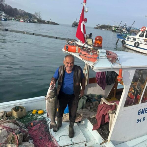 Balıkçının Ağına 10 Kiloluk Hazine Takıldı: Kilosu 1000 Lira!