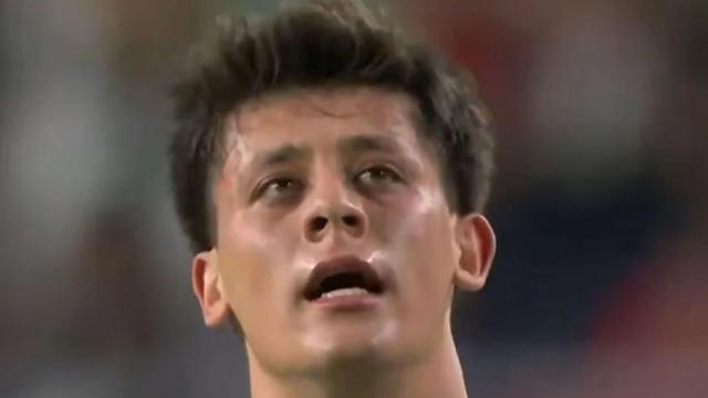 Arda Güler’in kahreden isyanı kameralara yansıdı! Sosyal medyayı sallayan o söz…