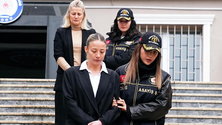 Aleyna Kalaycıoğlu ve Alaattin Kadayıfçıoğlu yargılanıyor! Zuhal Kalaycıoğlu görüntülendi