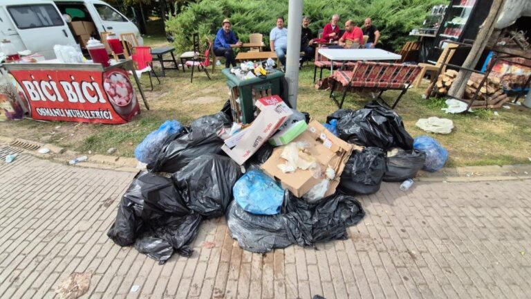 Ceza ve İrem Derici sahneye çıkmadı: Festivalde ortalık karıştı